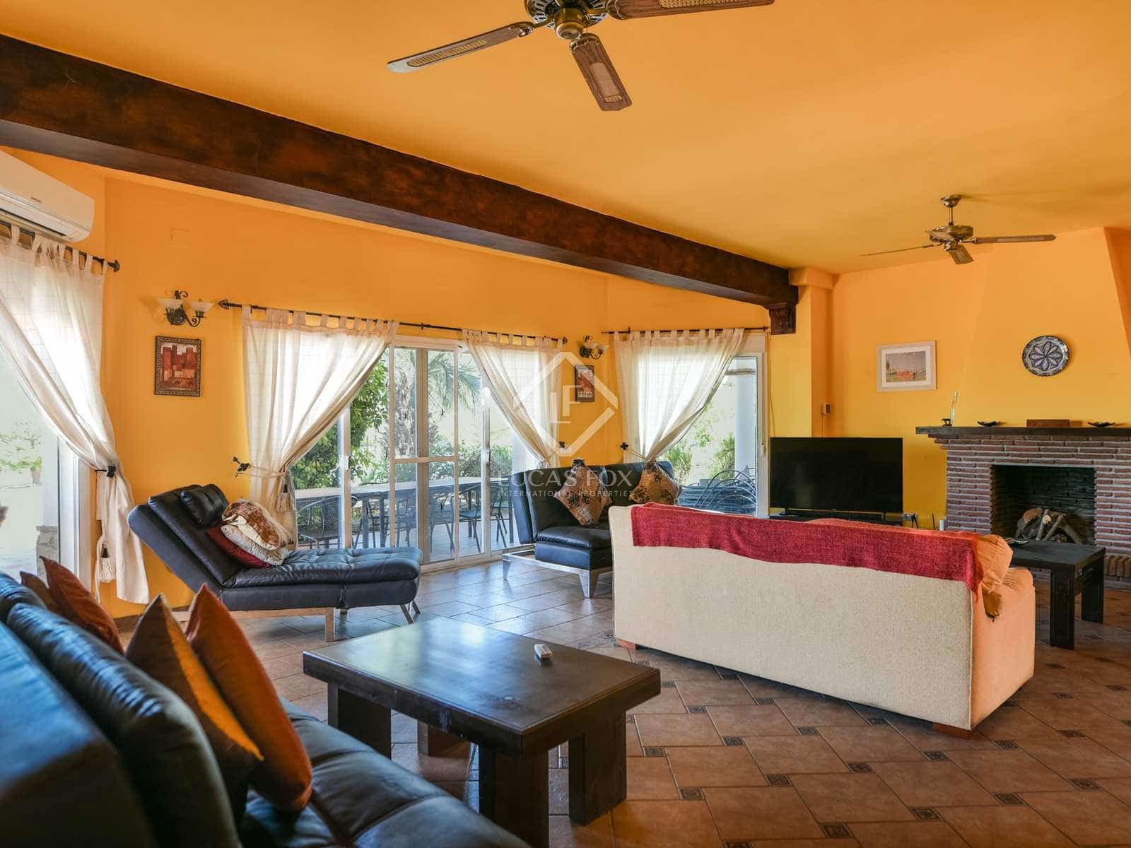 6 slaapkamer Finca/Landhuis te koop in Alcaucin - € 690.000 (Ref: 8371668)