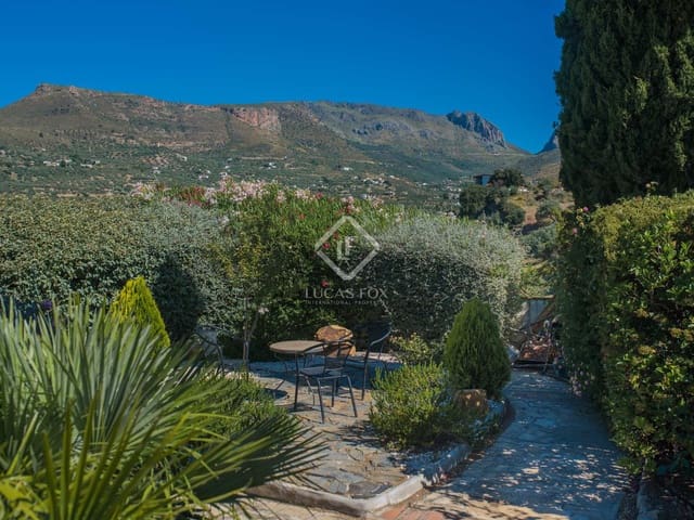 6 bedroom Finca/Country House for sale in Alcaucín - € 690,000 (Ref: 8371668)