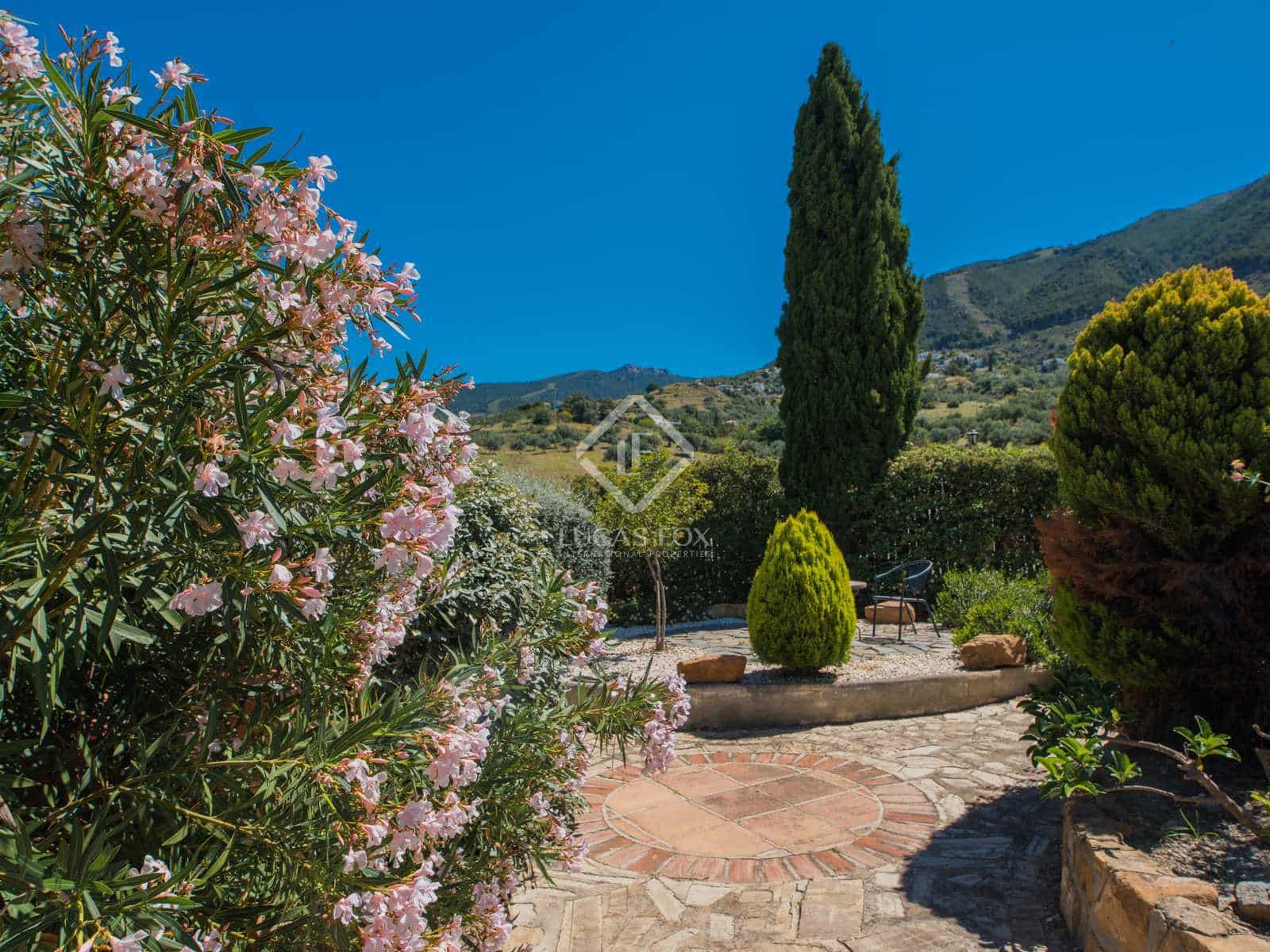 6 slaapkamer Finca/Landhuis te koop in Alcaucin - € 690.000 (Ref: 8371668)