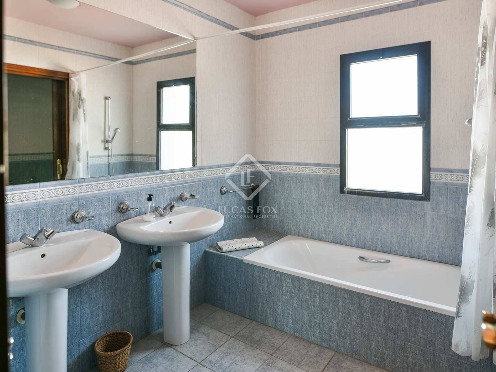 6 slaapkamer Finca/Landhuis te koop in Alcaucin - € 690.000 (Ref: 8371668)