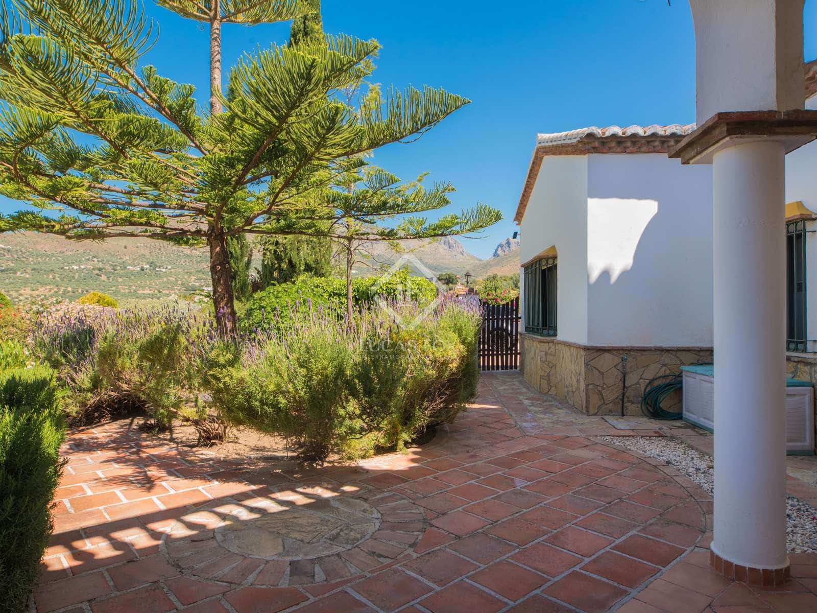 6 slaapkamer Finca/Landhuis te koop in Alcaucin - € 690.000 (Ref: 8371668)