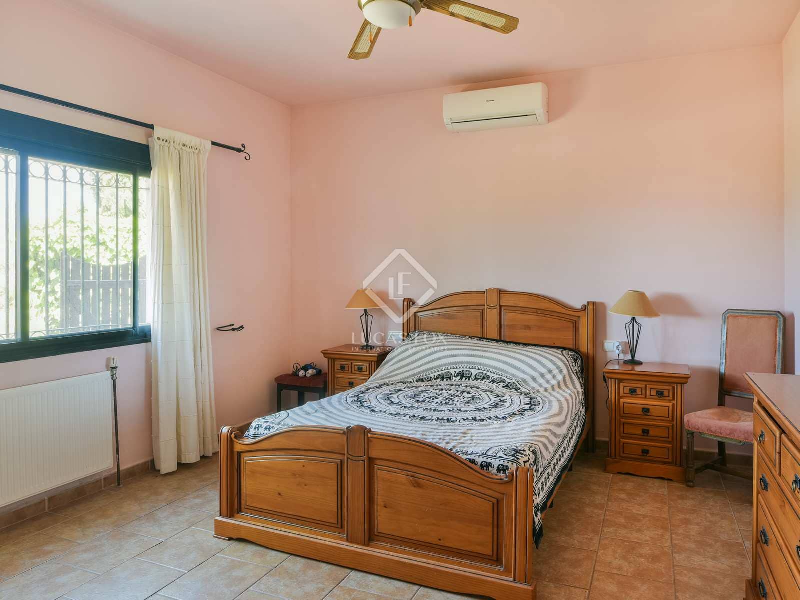 6 slaapkamer Finca/Landhuis te koop in Alcaucin - € 690.000 (Ref: 8371668)