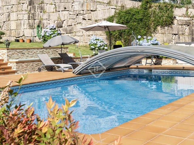 4 bedroom Villa for sale in Vigo with pool garage - € 820,000 (Ref: 8371671)