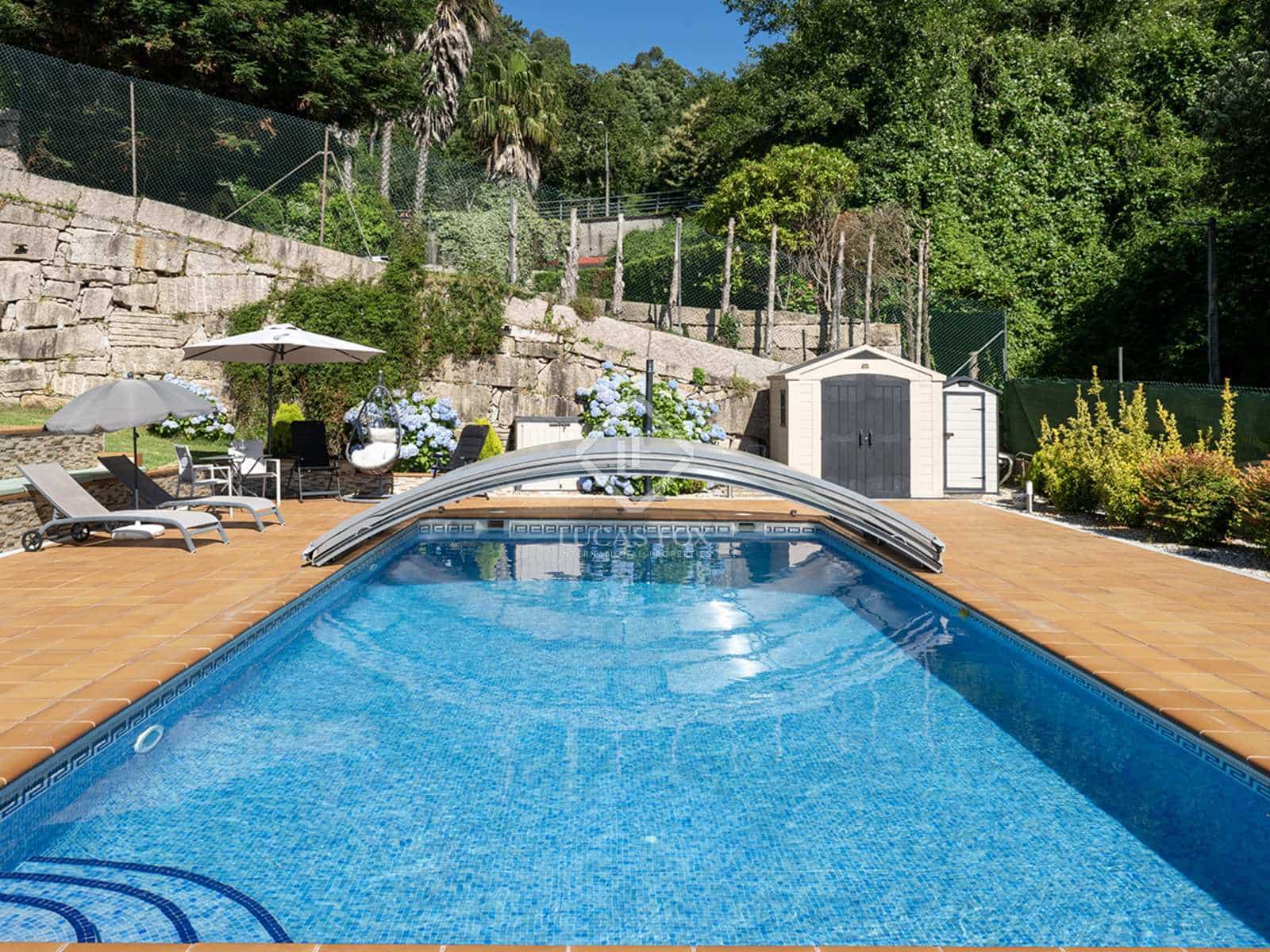 4 sypialnia Willa na sprzedaż w Vigo z basenem garażem - 820 000 € (Ref: 8371671)