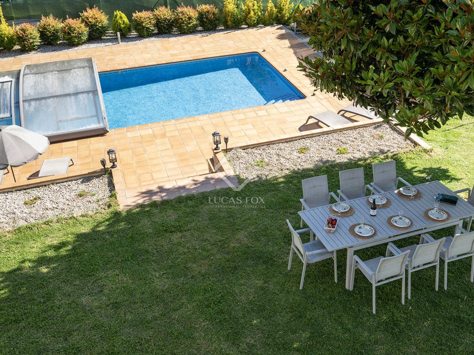 4 sypialnia Willa na sprzedaż w Vigo z basenem garażem - 820 000 € (Ref: 8371671)