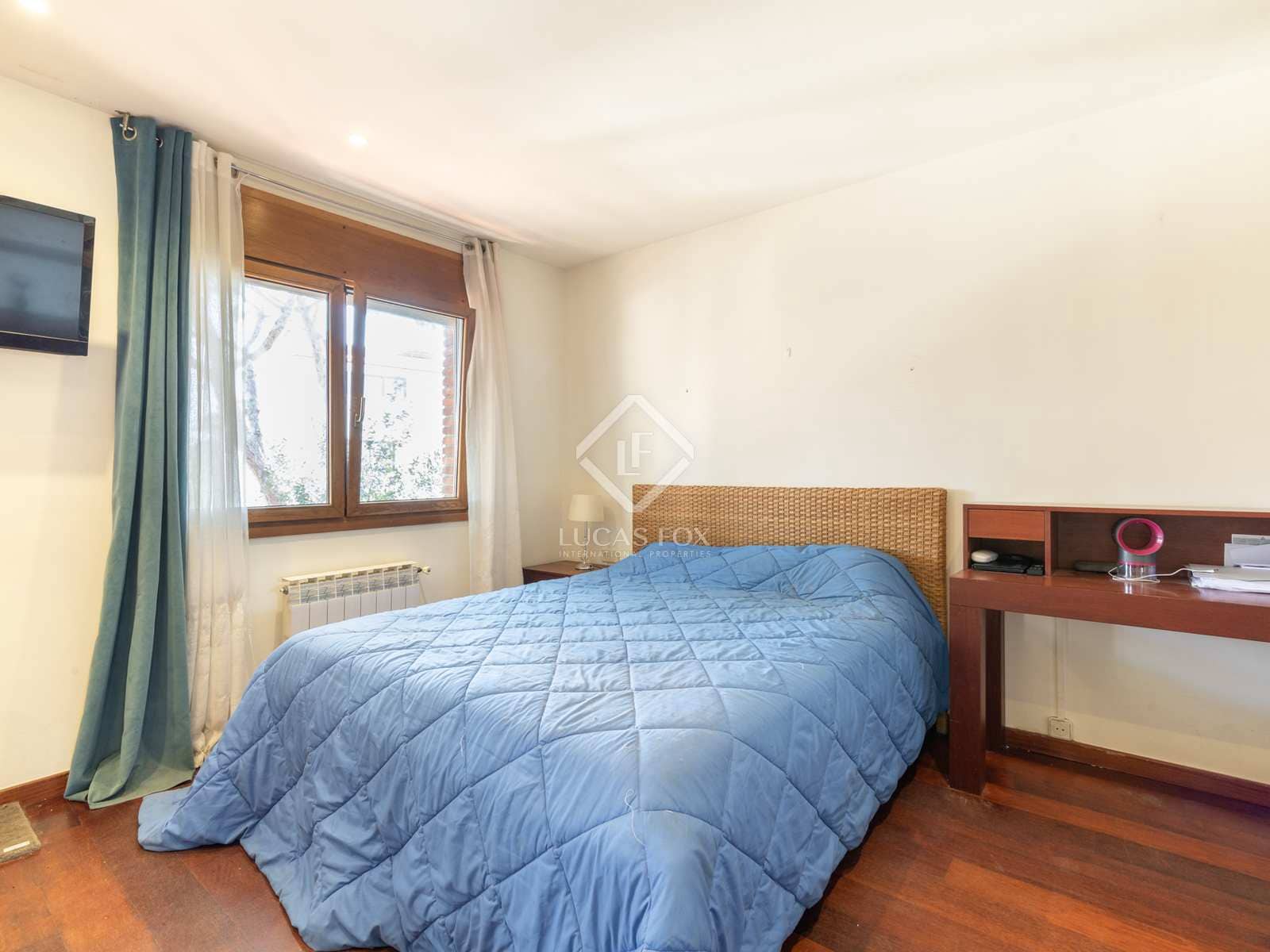 3 soverom Villa til salgs i Gava med svømmebasseng garasje - € 1 050 000 (Ref: 8371758)