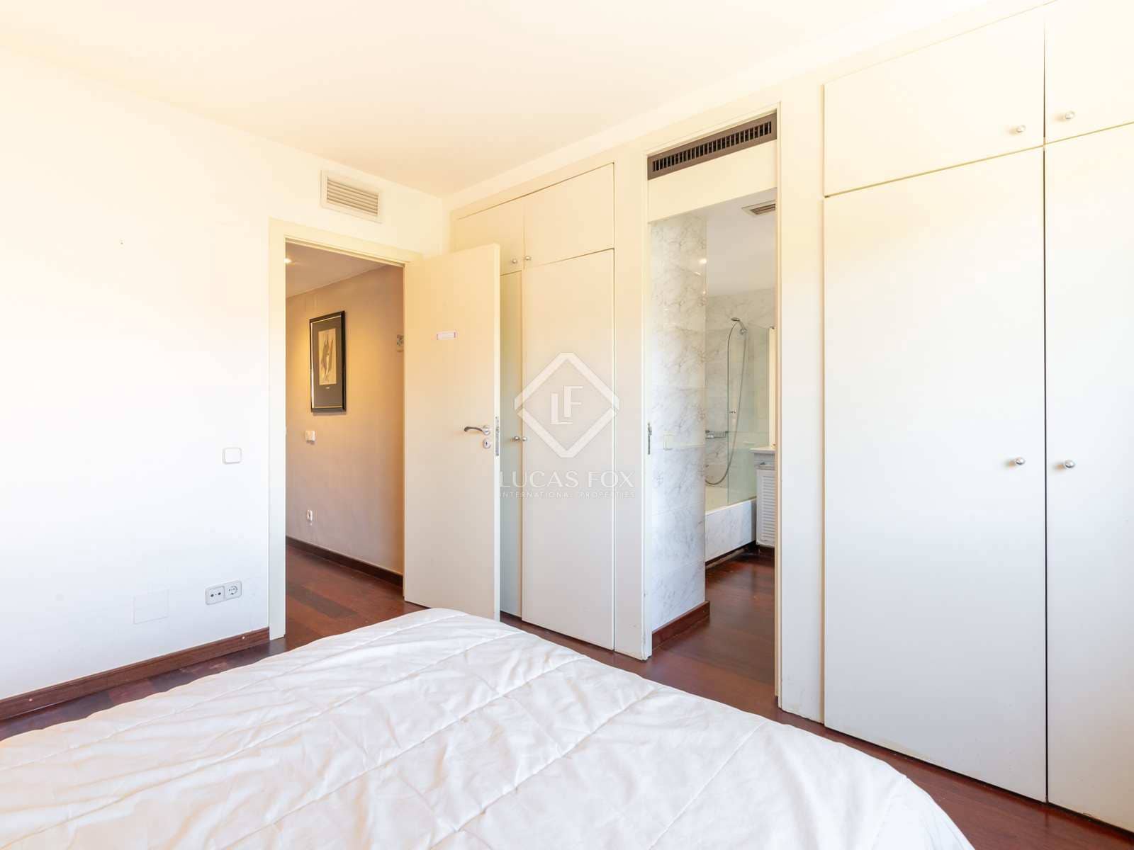 3 soverom Villa til salgs i Gava med svømmebasseng garasje - € 1 050 000 (Ref: 8371758)