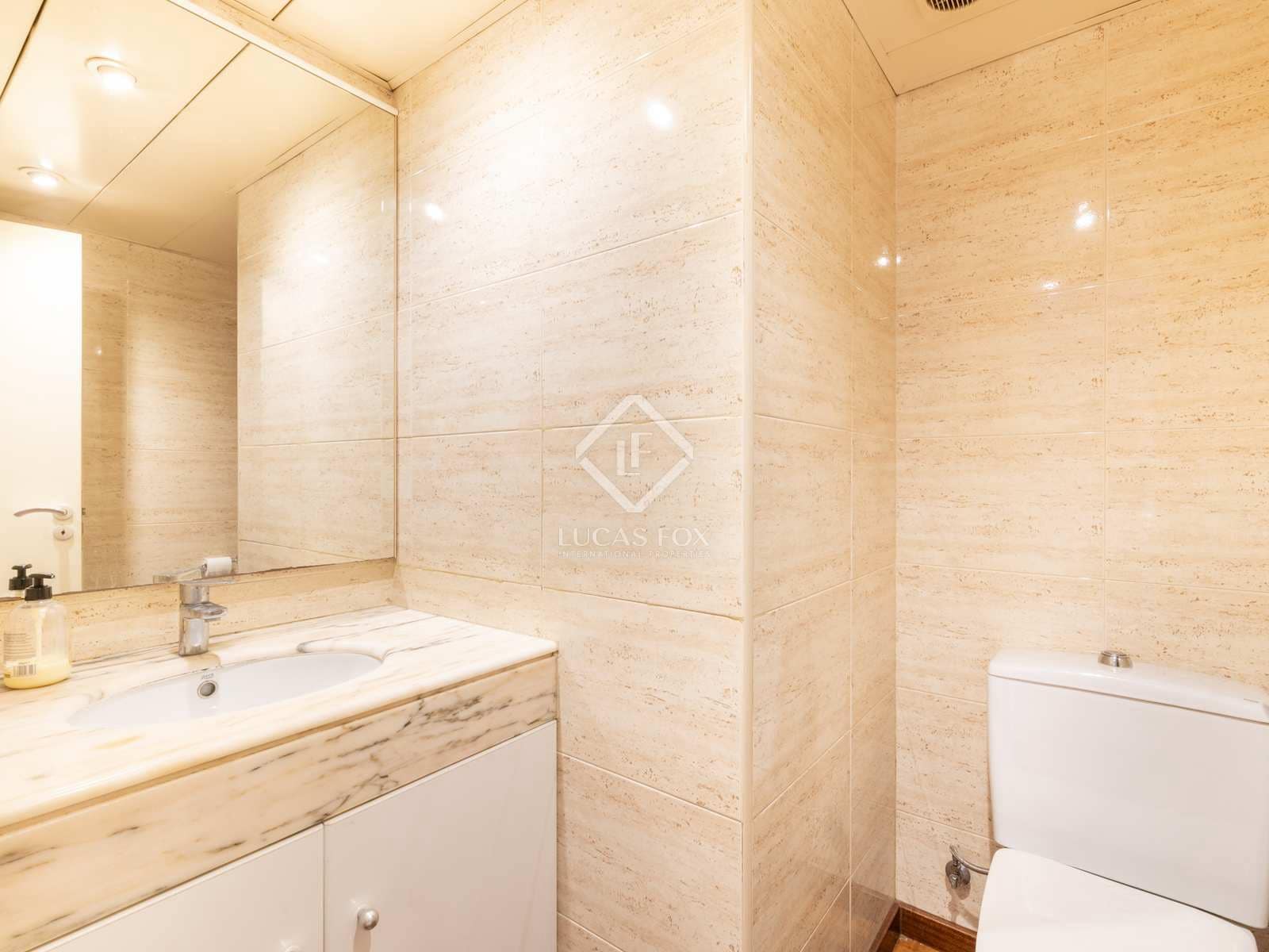 3 soverom Villa til salgs i Gava med svømmebasseng garasje - € 1 050 000 (Ref: 8371758)