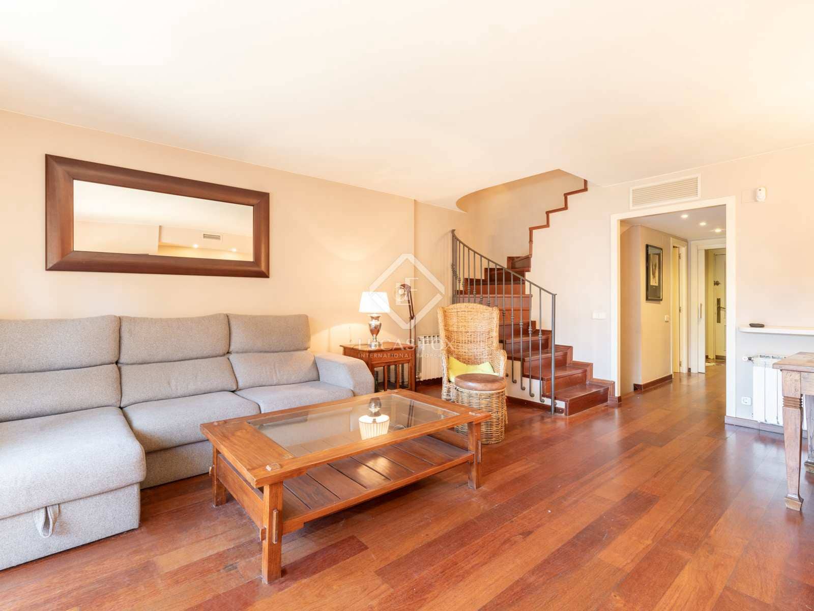 3 soverom Villa til salgs i Gava med svømmebasseng garasje - € 1 050 000 (Ref: 8371758)