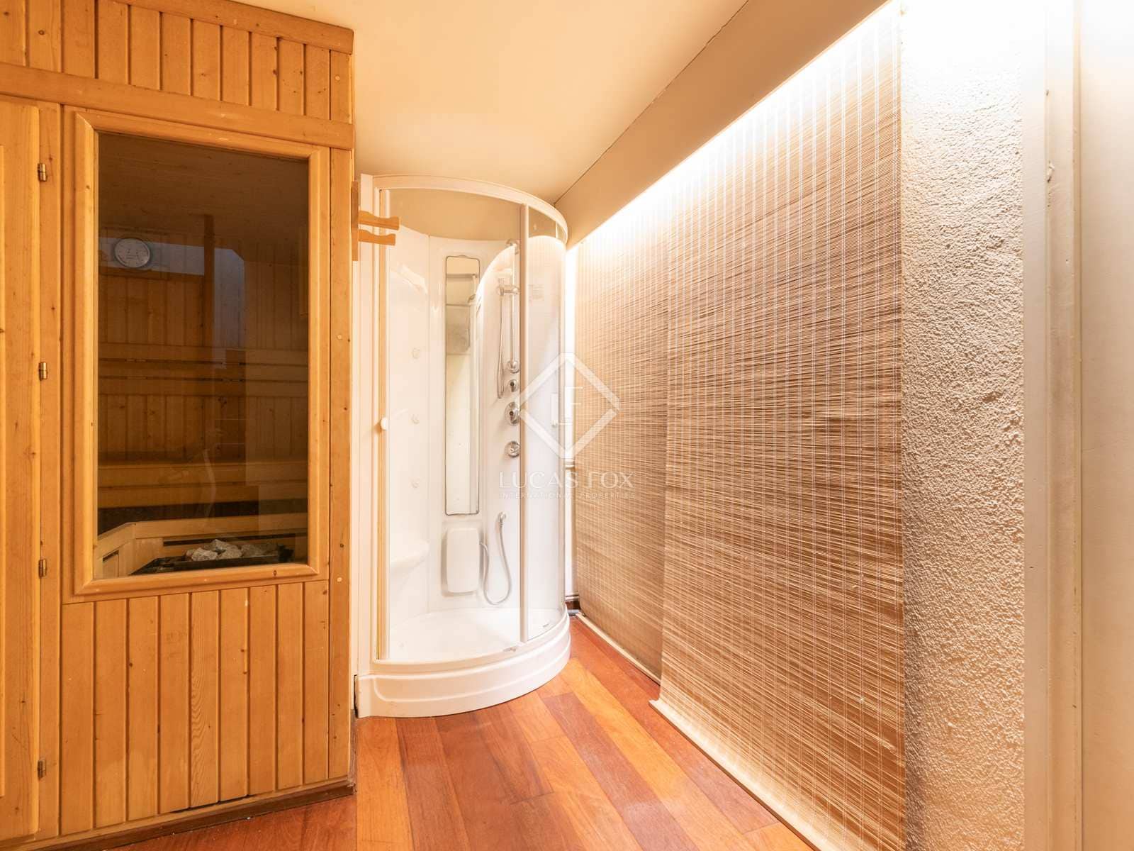 3 soverom Villa til salgs i Gava med svømmebasseng garasje - € 1 050 000 (Ref: 8371758)