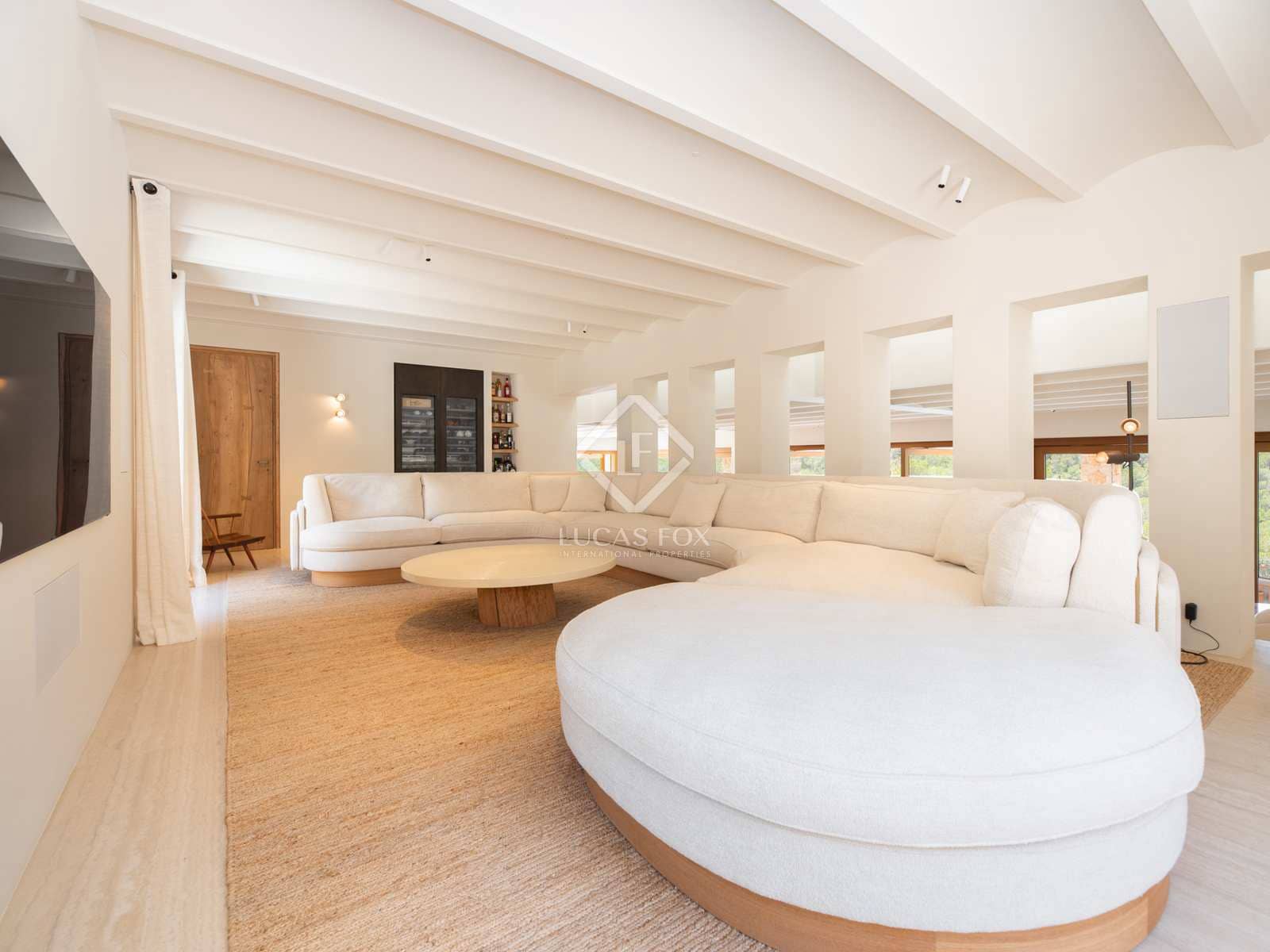 6 soveværelse Villa til salg i Sant Carles de Peralta med swimmingpool garage - € 19.750.000 (Ref: 8375125)