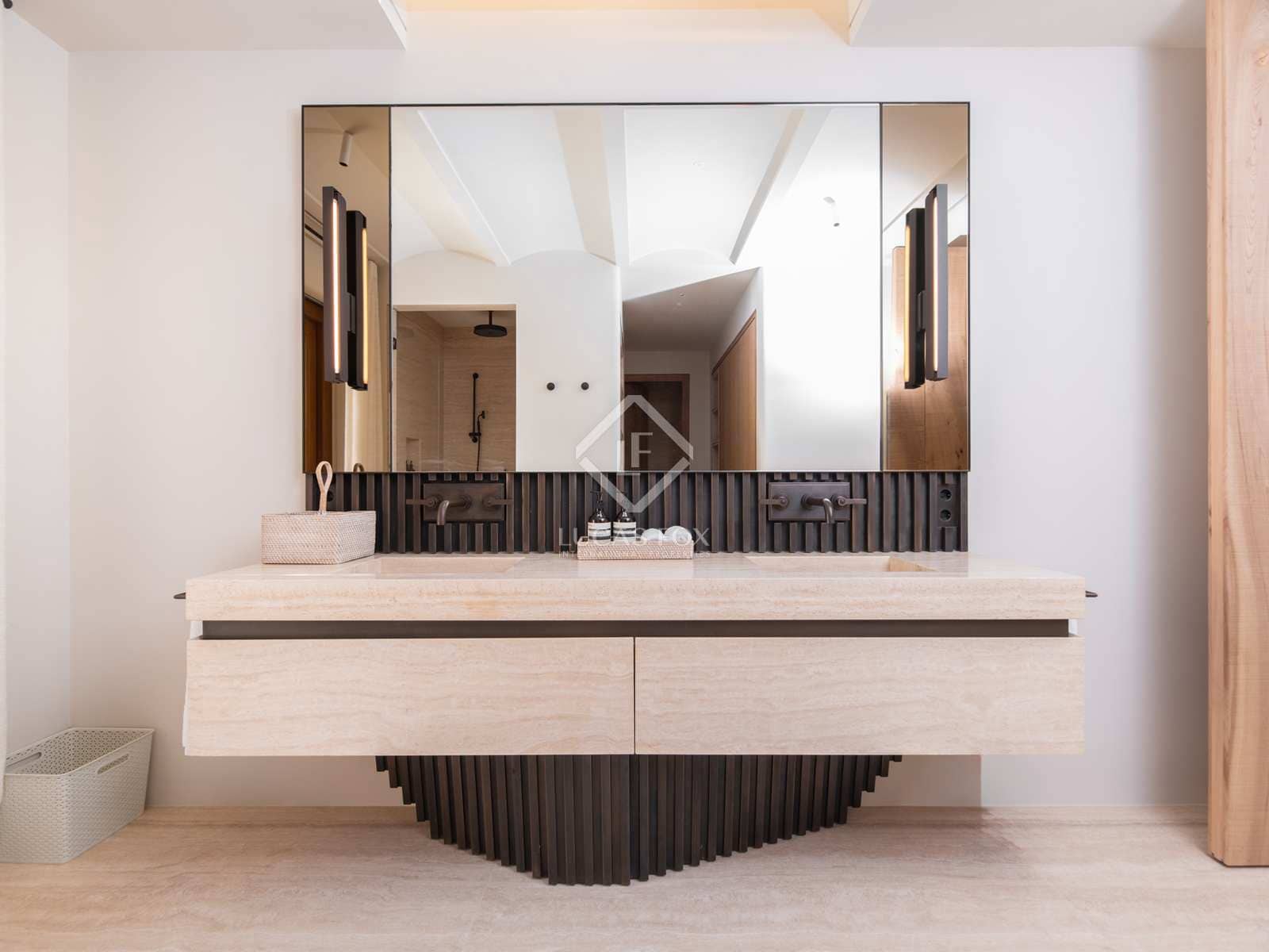 6 soveværelse Villa til salg i Sant Carles de Peralta med swimmingpool garage - € 19.750.000 (Ref: 8375125)