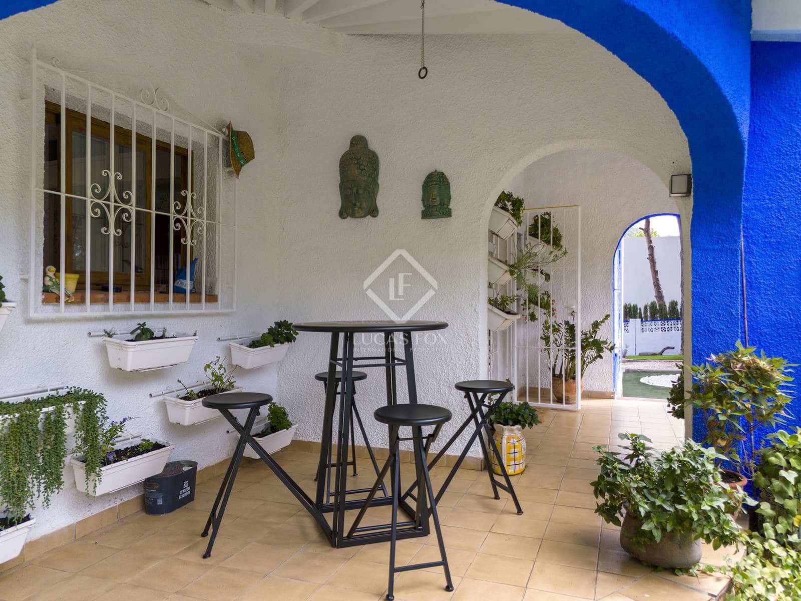 4 bedroom Villa for sale in Altea with pool garage - € 599,000 (Ref: 8376390)