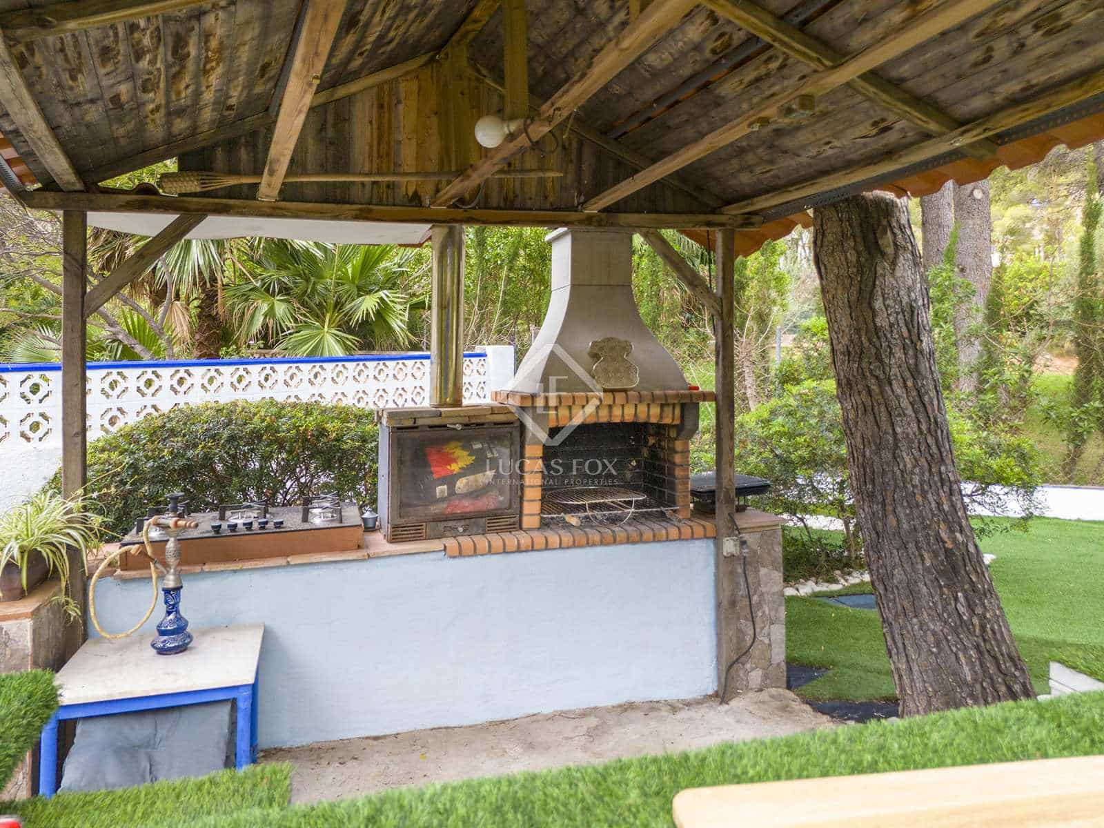 4 bedroom Villa for sale in Altea with pool garage - € 599,000 (Ref: 8376390)