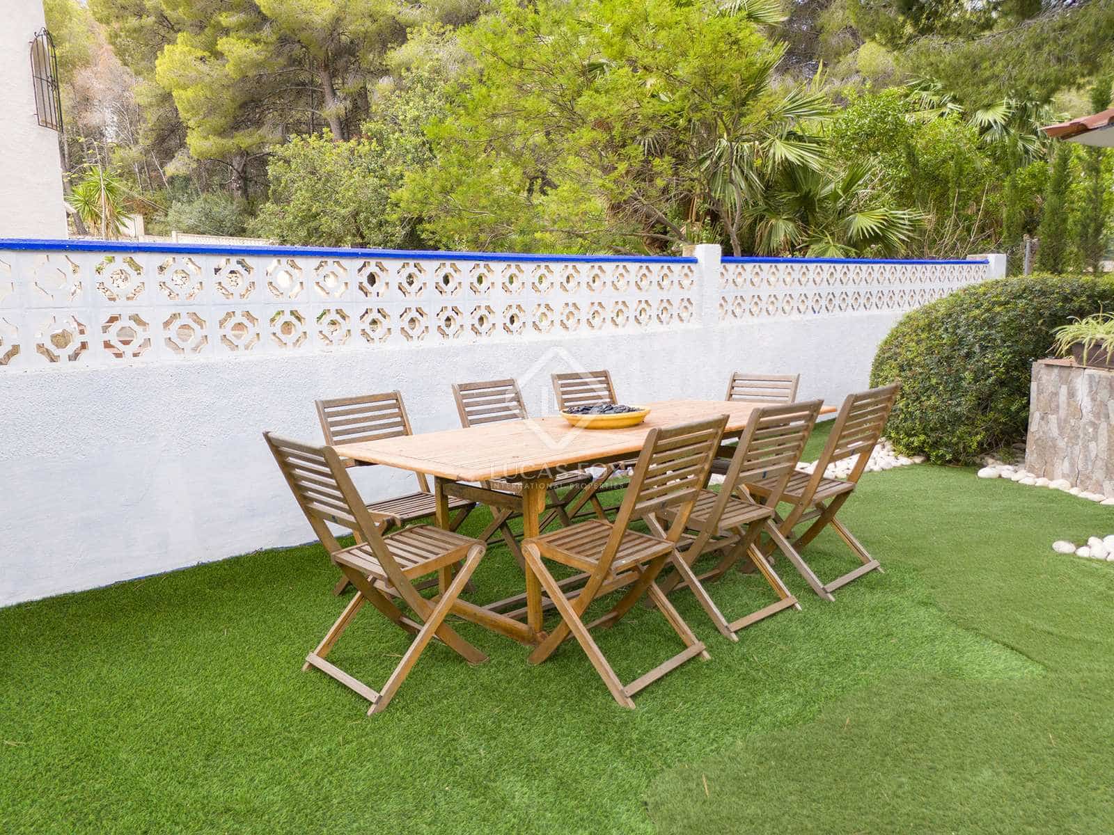 4 bedroom Villa for sale in Altea with pool garage - € 599,000 (Ref: 8376390)