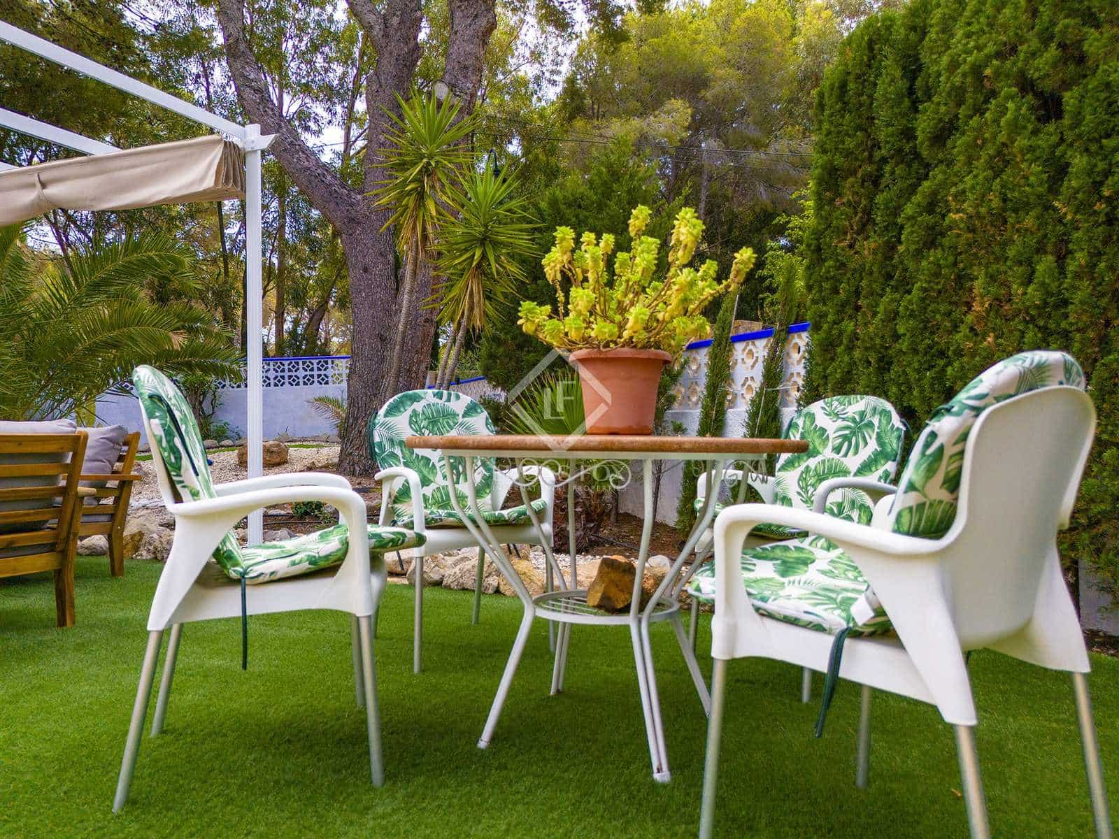 4 bedroom Villa for sale in Altea with pool garage - € 599,000 (Ref: 8376390)