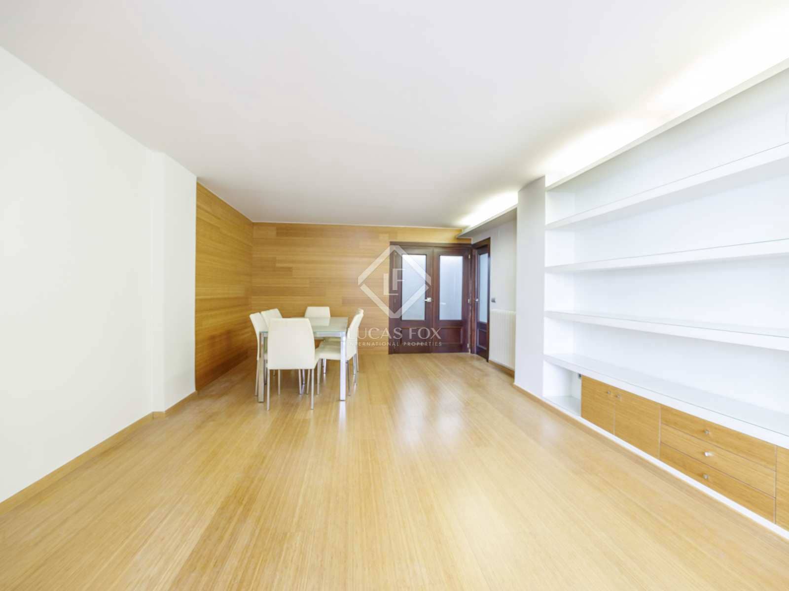 4 sypialnia Apartament do wynajęcia w Miasto Walencja z garażem - 2 100 € (Ref: 8376392)