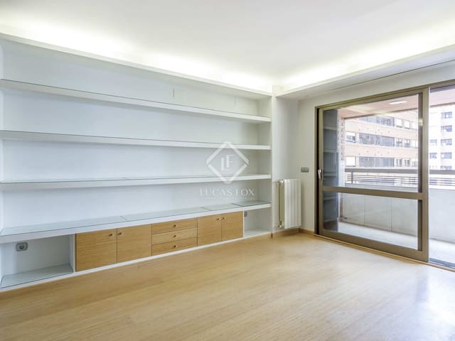 4 sypialnia Apartament do wynajęcia w Miasto Walencja z garażem - 2 100 € (Ref: 8376392)