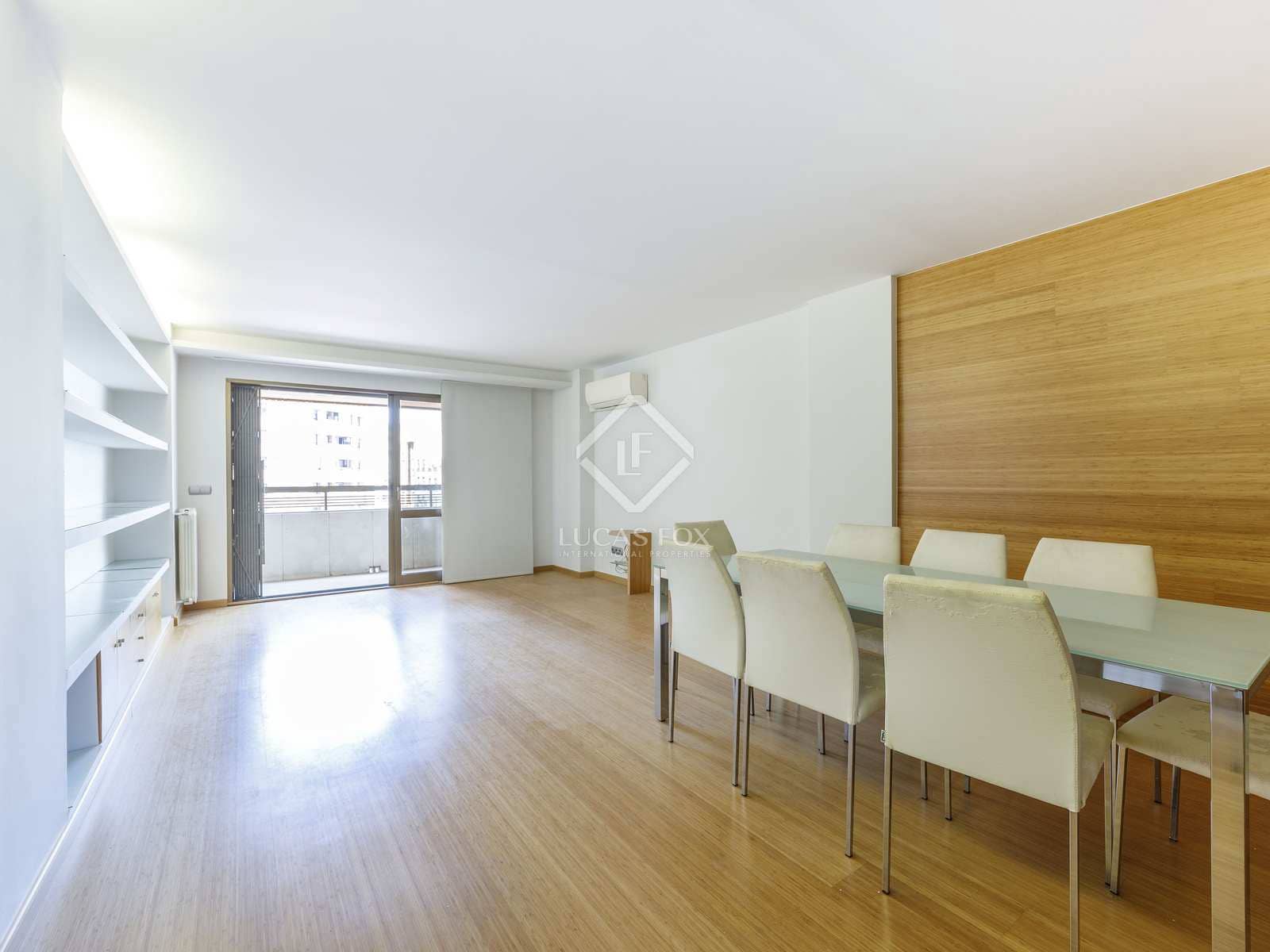 4 sypialnia Apartament do wynajęcia w Miasto Walencja z garażem - 2 100 € (Ref: 8376392)