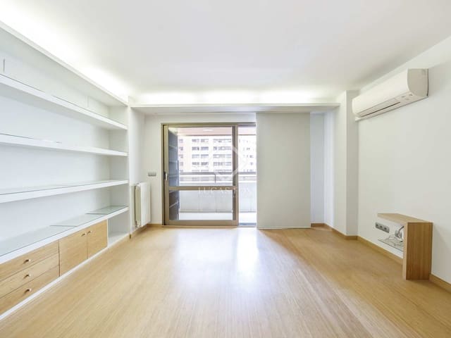 4 sypialnia Apartament do wynajęcia w Miasto Walencja z garażem - 2 100 € (Ref: 8376392)