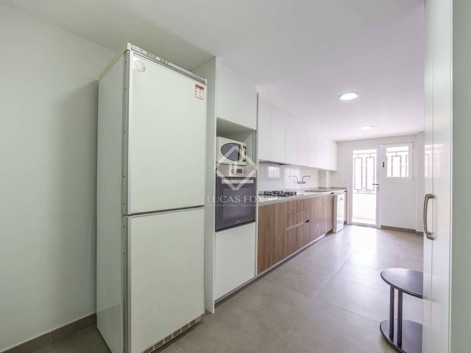 4 sypialnia Apartament do wynajęcia w Miasto Walencja z garażem - 2 100 € (Ref: 8376392)