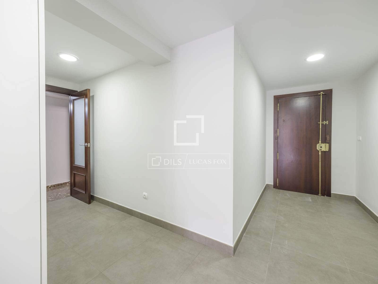 4 sypialnia Apartament do wynajęcia w Miasto Walencja z garażem - 2 100 € (Ref: 8376392)