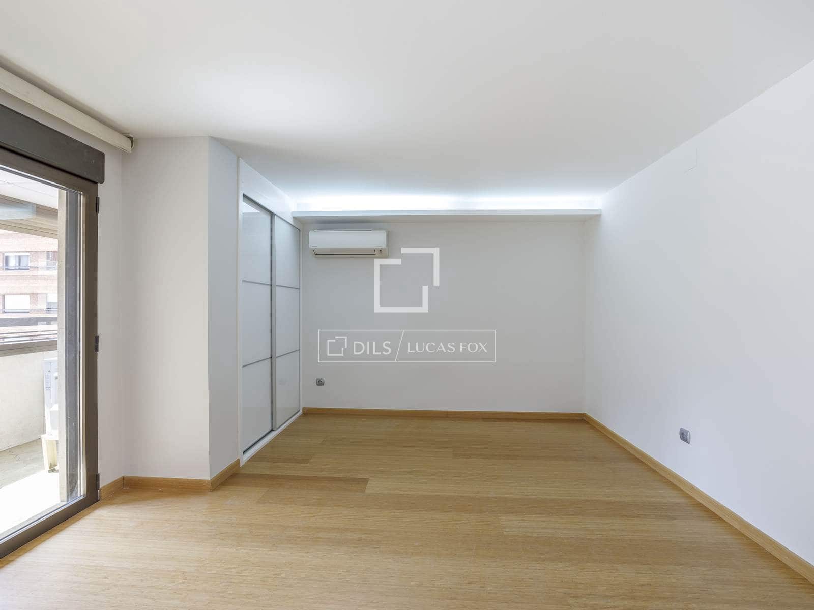 4 sypialnia Apartament do wynajęcia w Miasto Walencja z garażem - 2 100 € (Ref: 8376392)