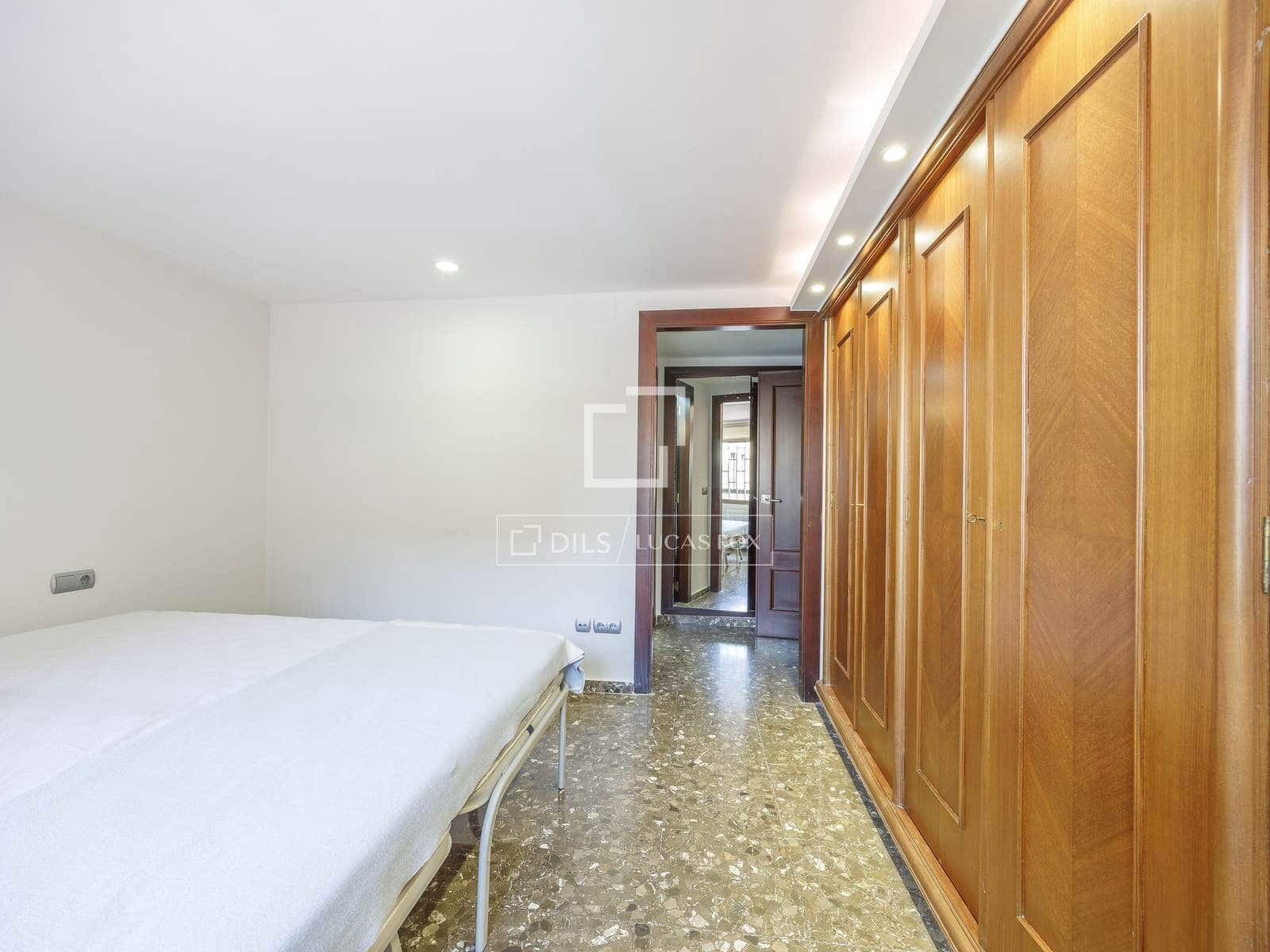 4 sypialnia Apartament do wynajęcia w Miasto Walencja z garażem - 2 100 € (Ref: 8376392)