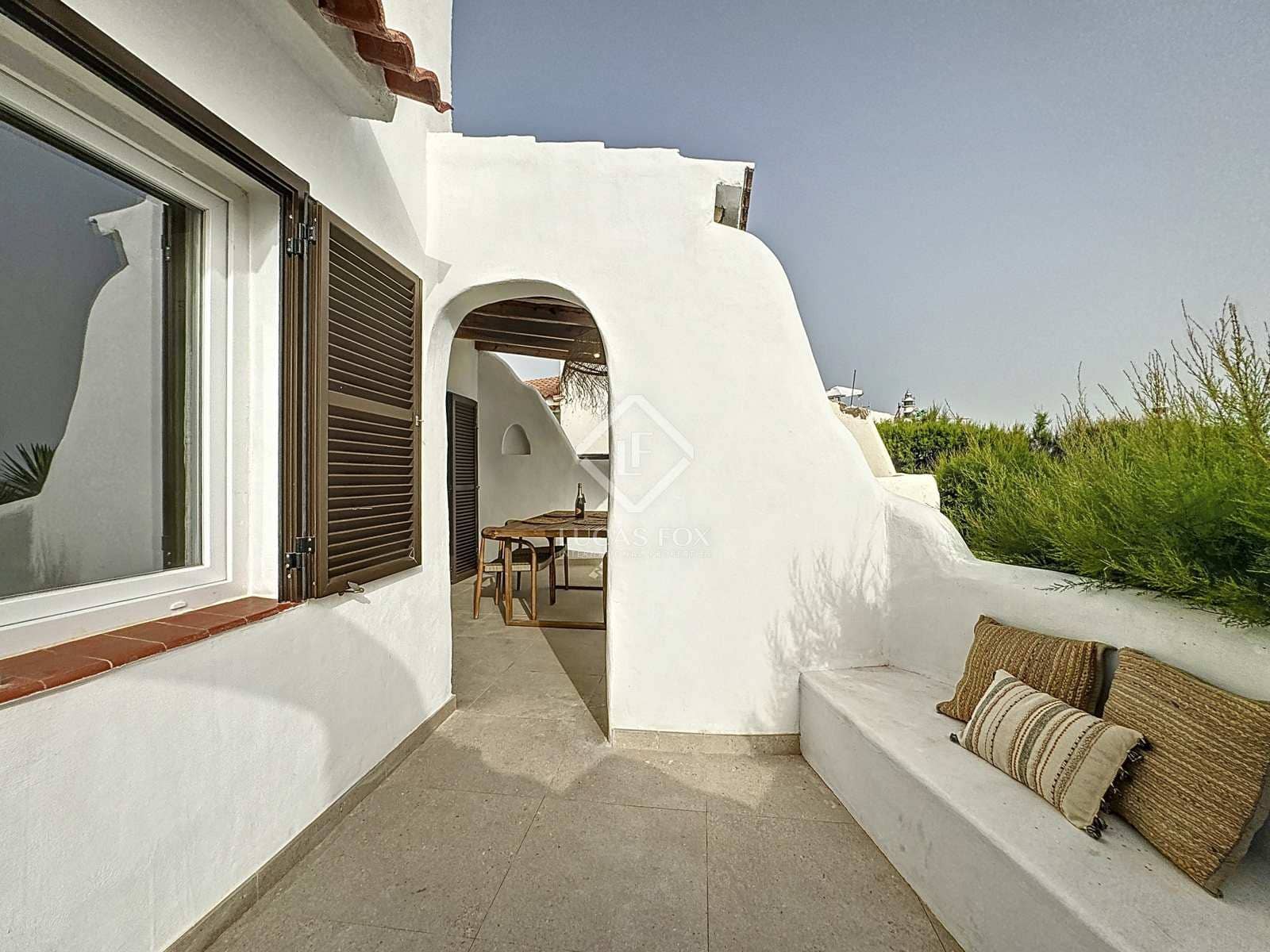 3 soveværelse Villa til leje i Ciutadella de Menorca med swimmingpool - € 15.000 (Ref: 8378279)