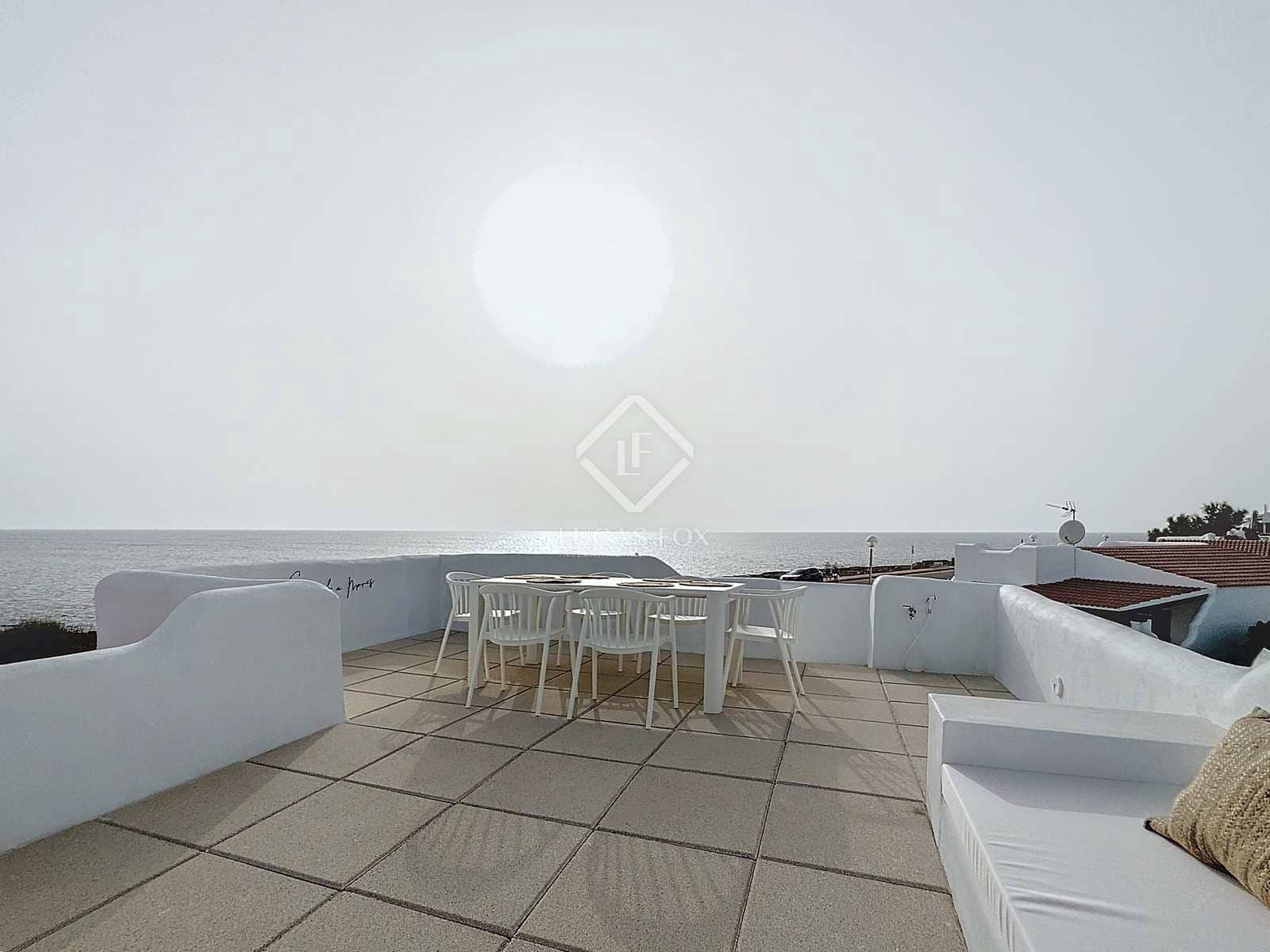 3 soveværelse Villa til leje i Ciutadella de Menorca med swimmingpool - € 15.000 (Ref: 8378279)