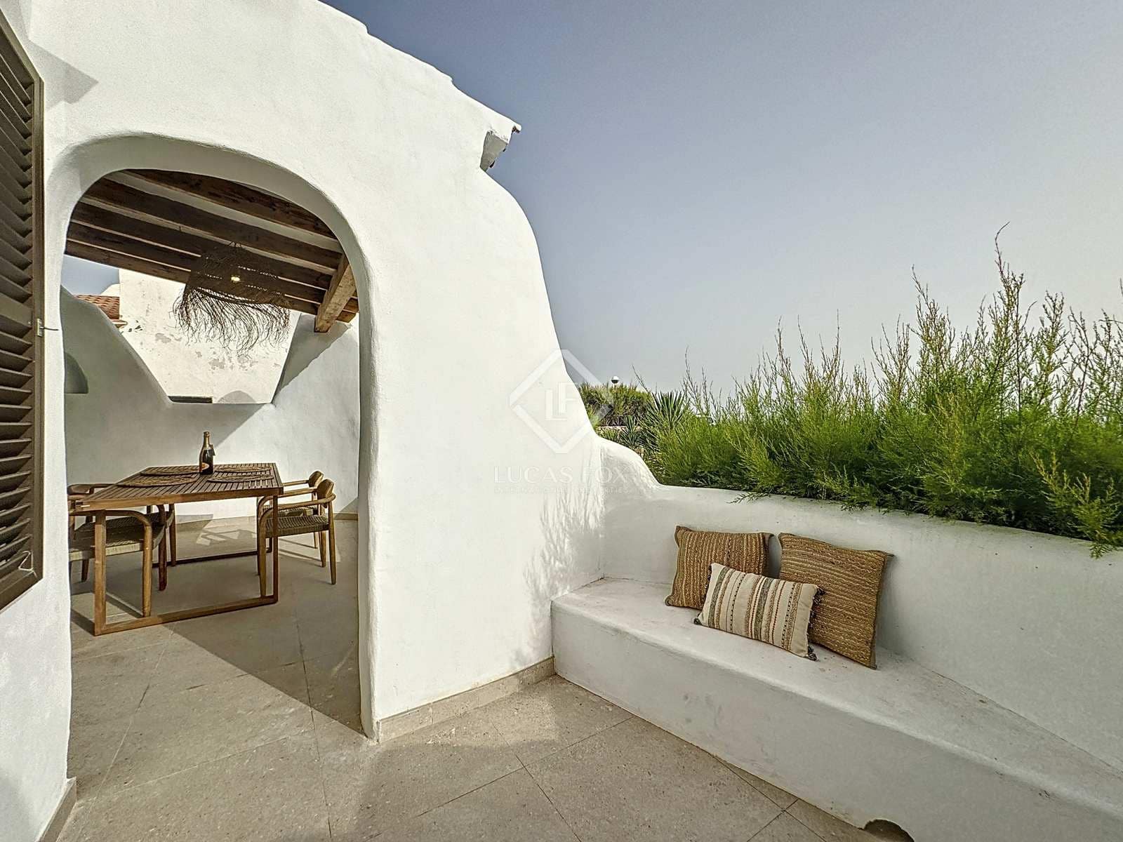 3 soveværelse Villa til leje i Ciutadella de Menorca med swimmingpool - € 15.000 (Ref: 8378279)