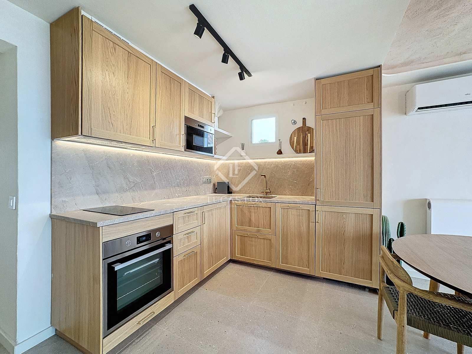 3 soveværelse Villa til leje i Ciutadella de Menorca med swimmingpool - € 15.000 (Ref: 8378279)