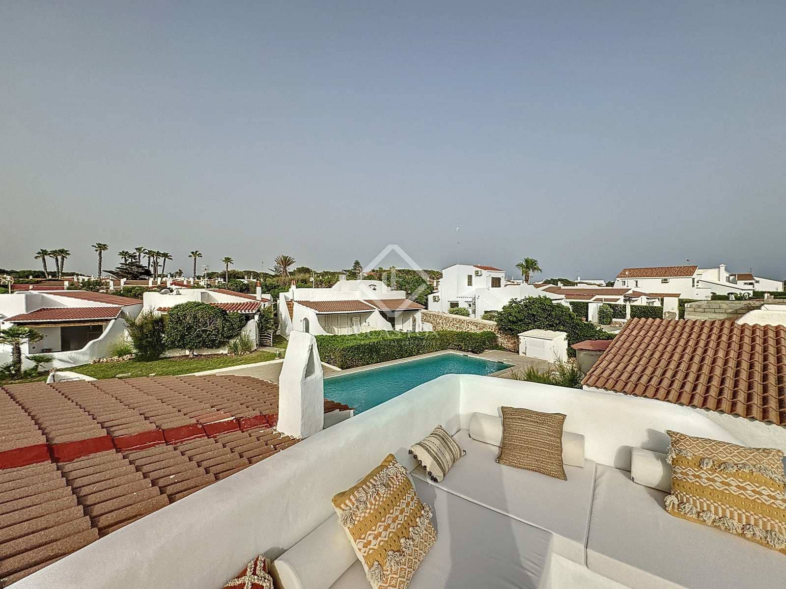 3 soveværelse Villa til leje i Ciutadella de Menorca med swimmingpool - € 15.000 (Ref: 8378279)