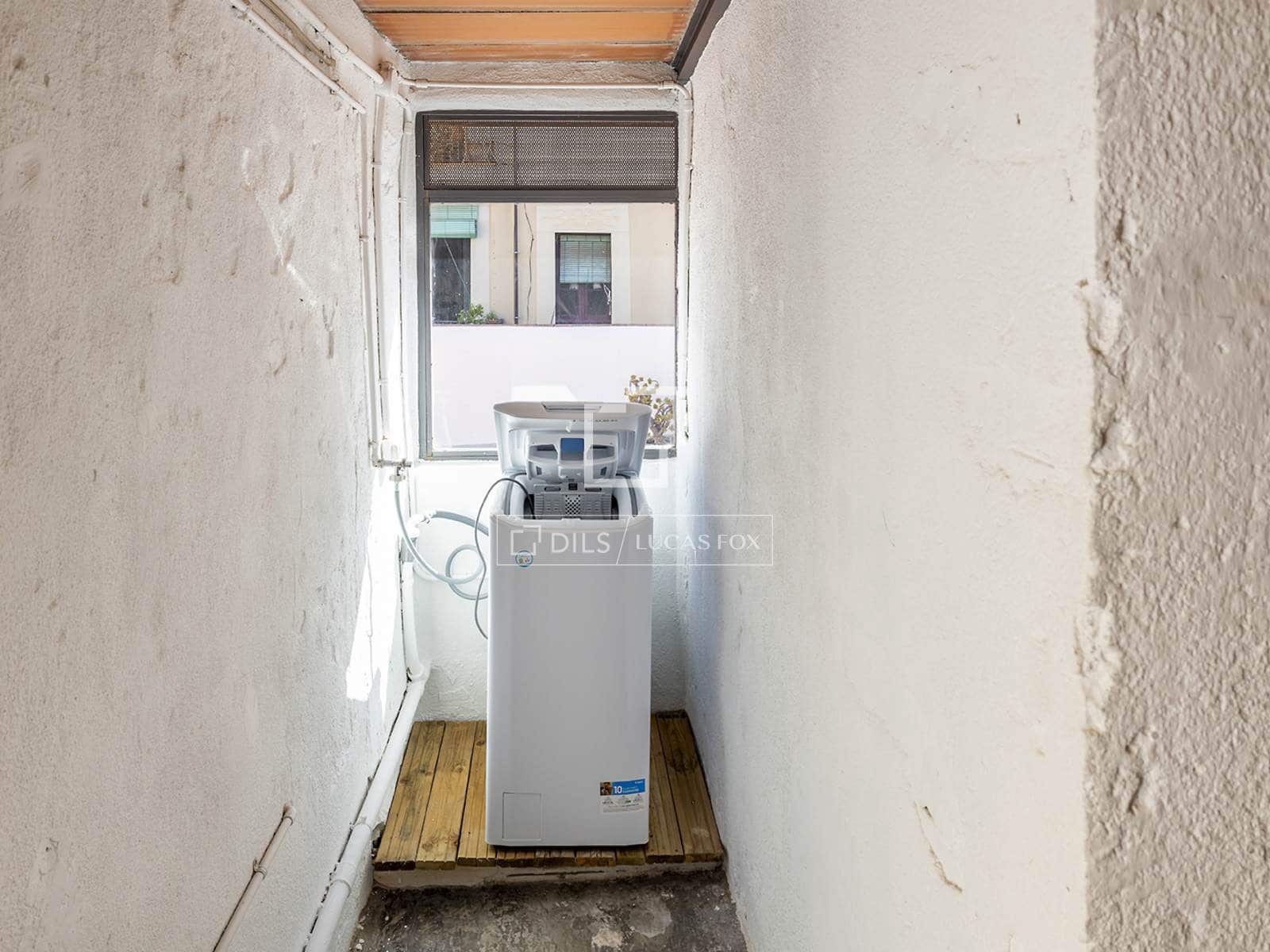 2 bedroom Villa for rent in Barcelona city - € 2,015 (Ref: 8378372)