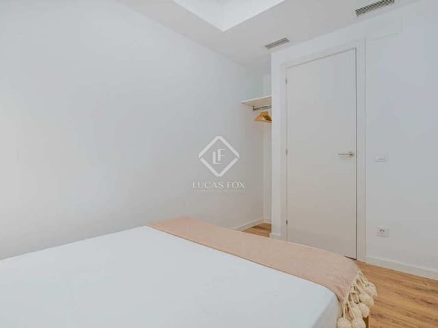 Apartamento de 2 habitaciones en Barcelona ciudad en venta - 398.000 € (Ref: 8383761)
