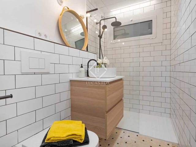 Apartamento de 2 habitaciones en Barcelona ciudad en venta - 398.000 € (Ref: 8383761)