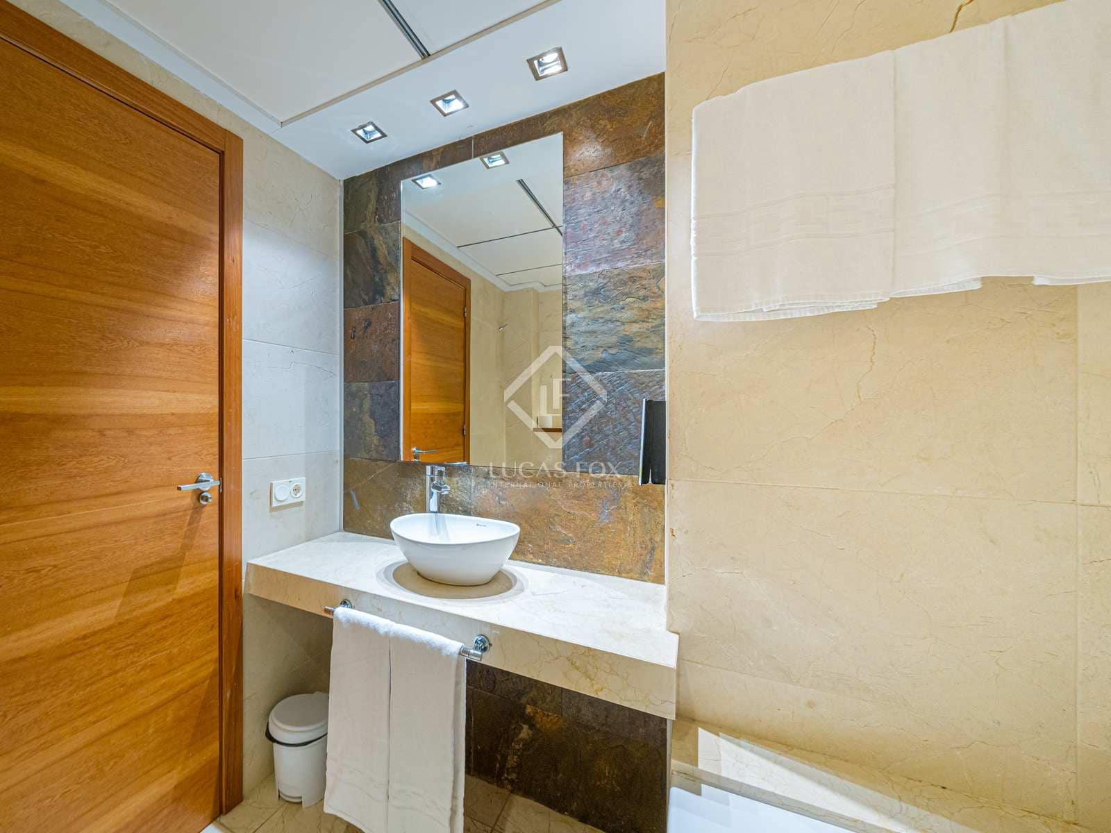 2 chambre Appartement à vendre à Alicante ville avec piscine garage - 300 000 € (Ref: 8384158)