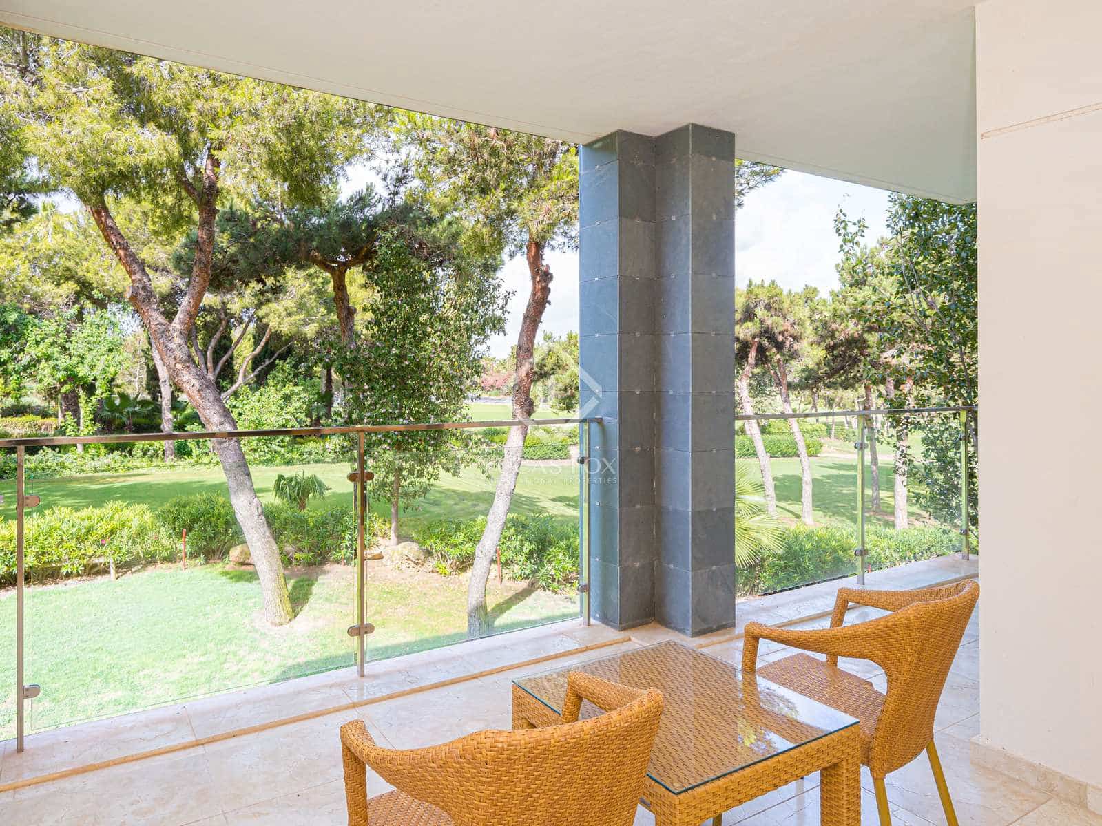 2 chambre Appartement à vendre à Alicante ville avec piscine garage - 300 000 € (Ref: 8384158)