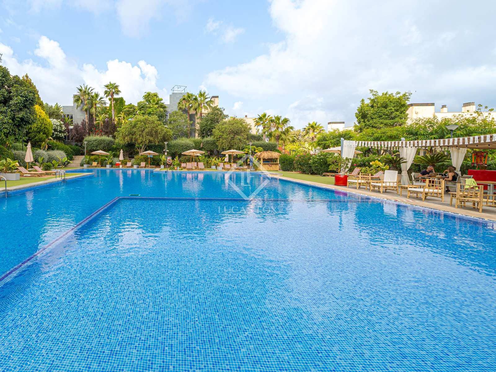 2 chambre Appartement à vendre à Alicante ville avec piscine garage - 300 000 € (Ref: 8384158)