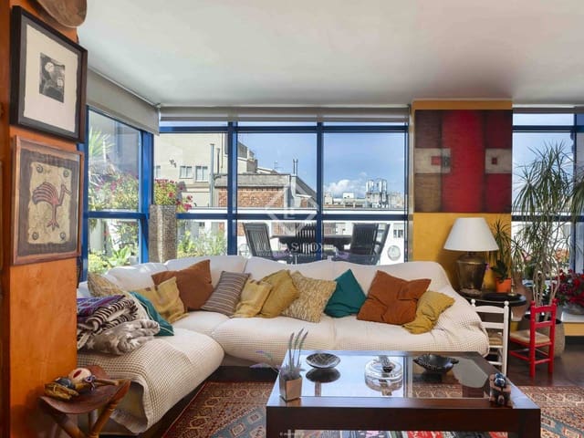 2 bedroom Penthouse for sale in Girona city - € 1,080,000 (Ref: 8384160)