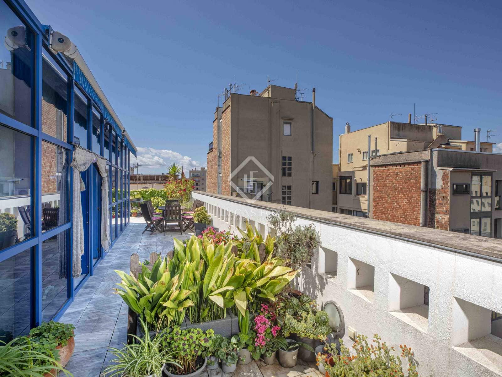 2 slaapkamer Penthouse te koop in Gerona stad - € 1.080.000 (Ref: 8384160)