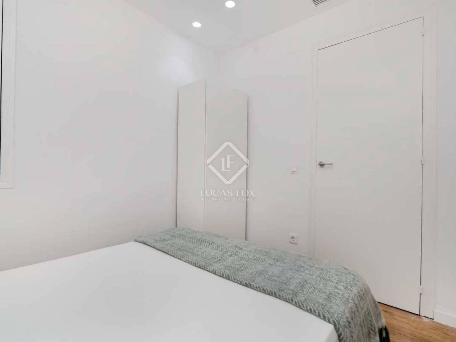 3 soveværelse Lejlighed til salg i Barcelona by - € 399.000 (Ref: 8384161)