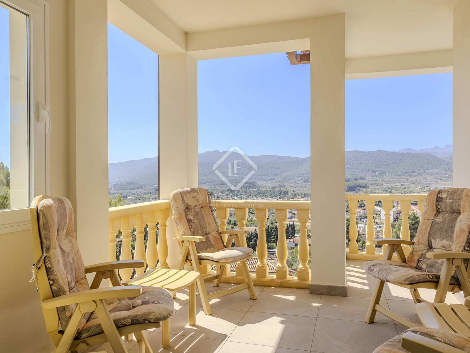 7 soveværelse Villa til salg i Alcalali / Alcanali med swimmingpool garage - € 1.495.000 (Ref: 8395451)