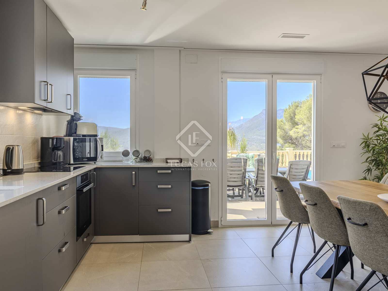 7 soveværelse Villa til salg i Alcalali / Alcanali med swimmingpool garage - € 1.495.000 (Ref: 8395451)