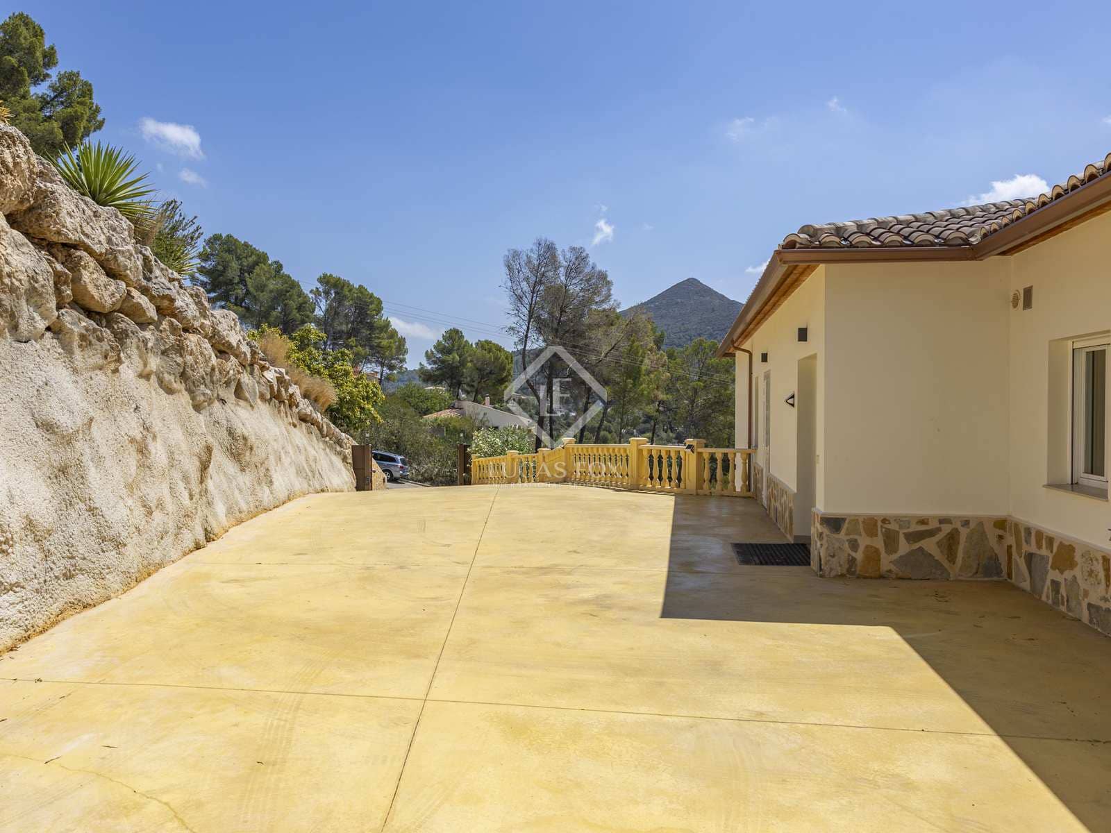 7 soveværelse Villa til salg i Alcalali / Alcanali med swimmingpool garage - € 1.495.000 (Ref: 8395451)