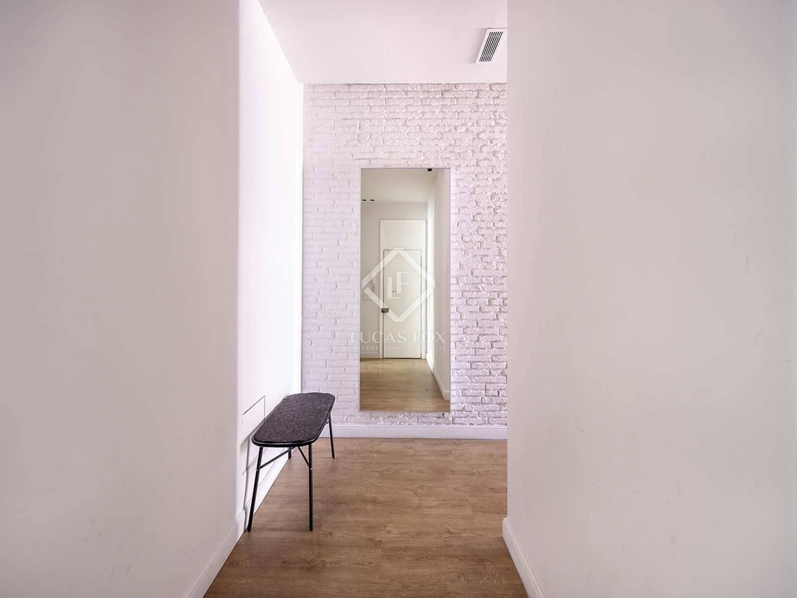 2 slaapkamer Appartement te koop in Barcelona stad - € 600.000 (Ref: 8395692)