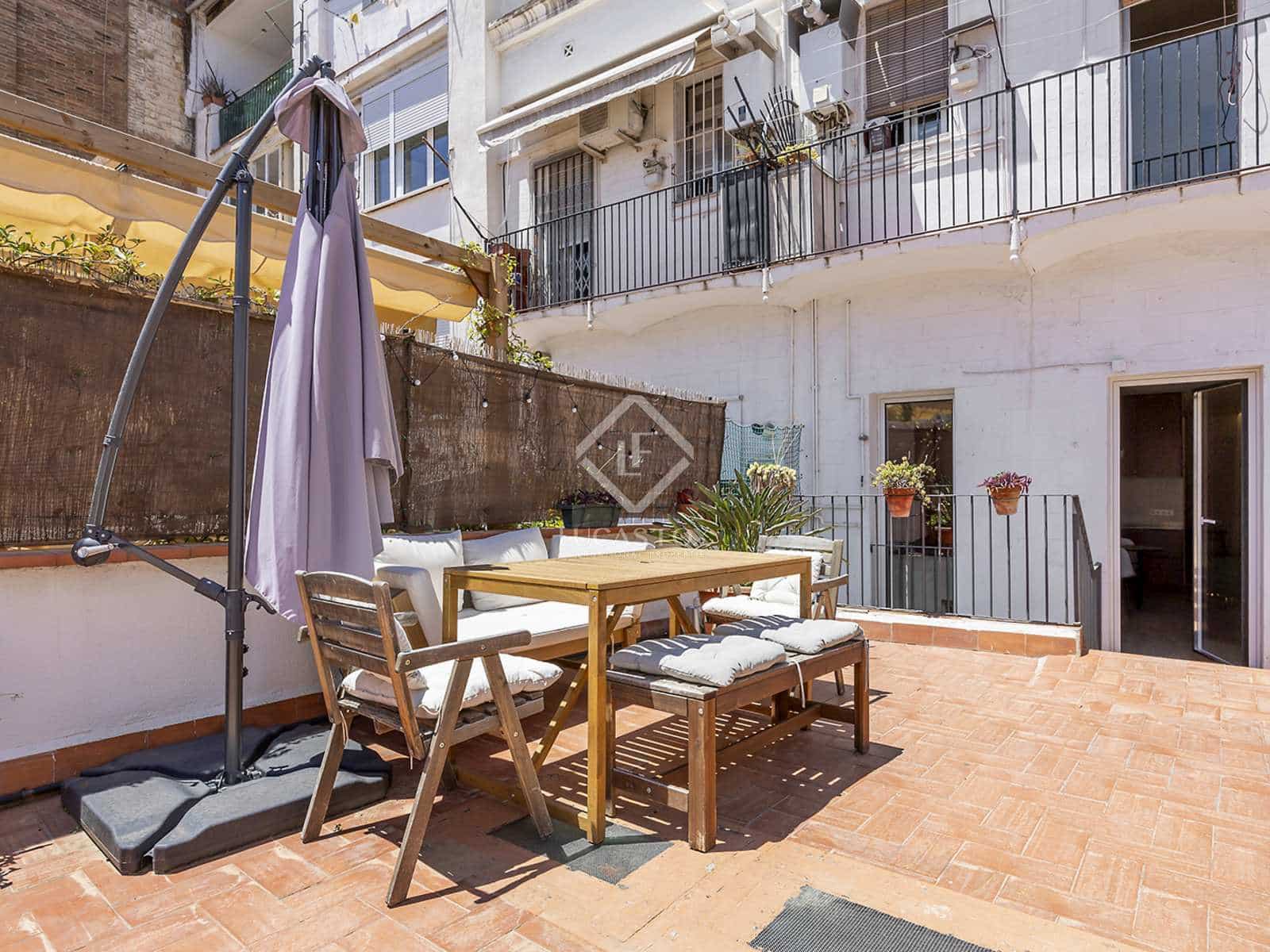 2 slaapkamer Appartement te koop in Barcelona stad - € 600.000 (Ref: 8395692)
