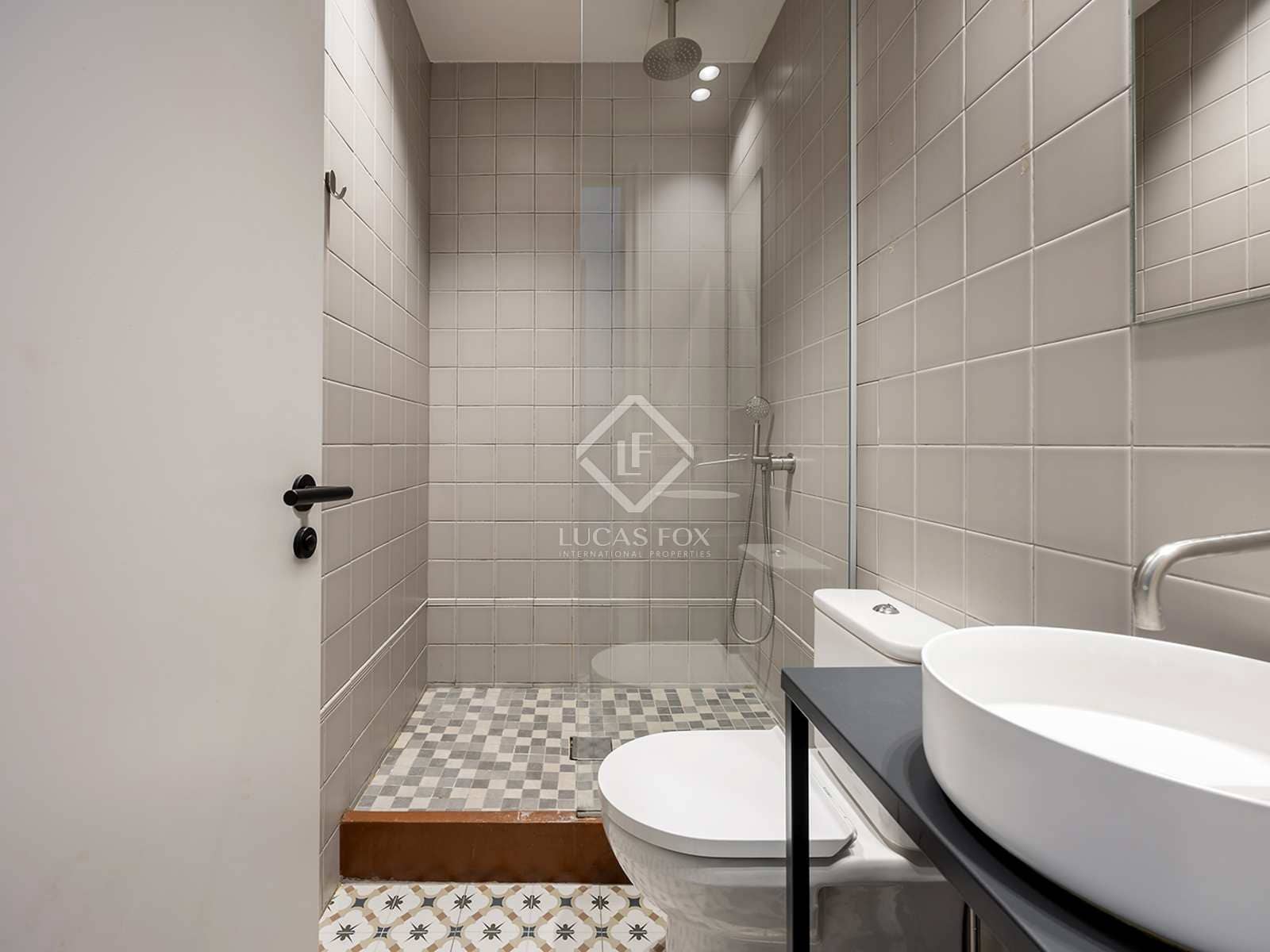 2 slaapkamer Appartement te koop in Barcelona stad - € 600.000 (Ref: 8395692)