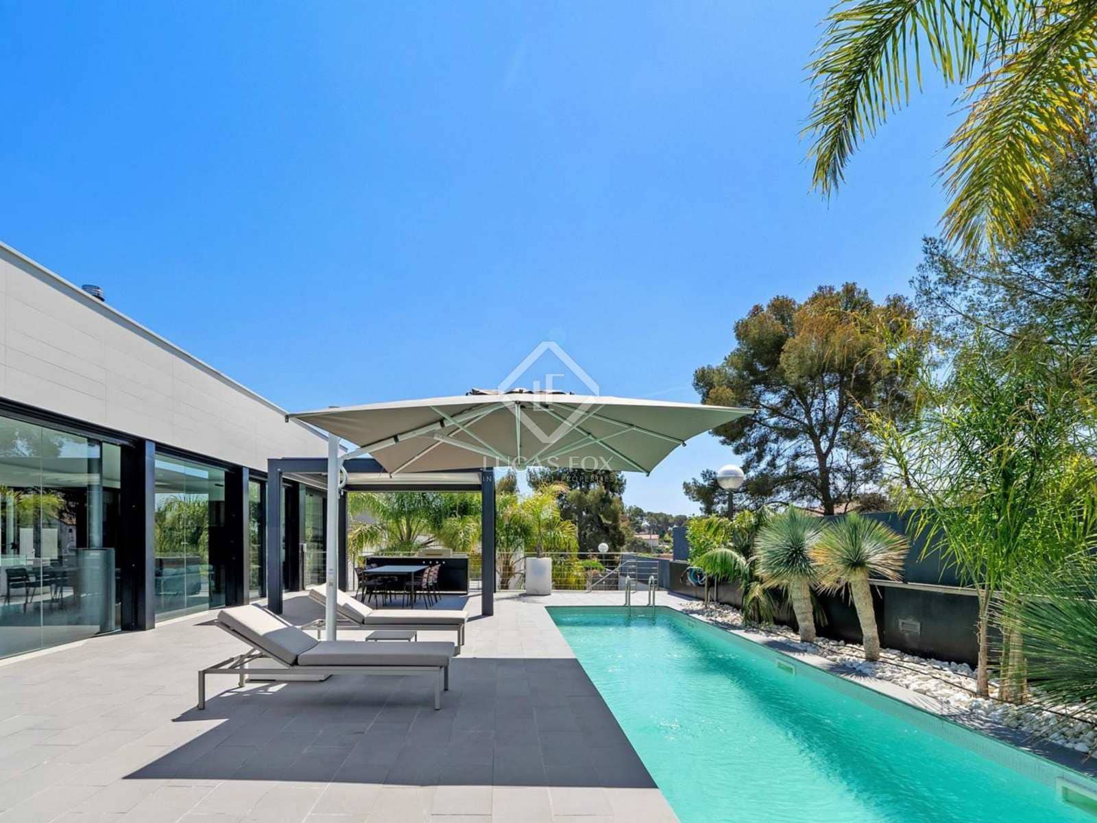 4 slaapkamer Villa te koop in Tarragona stad met zwembad garage - € 1.285.000 (Ref: 8396889)