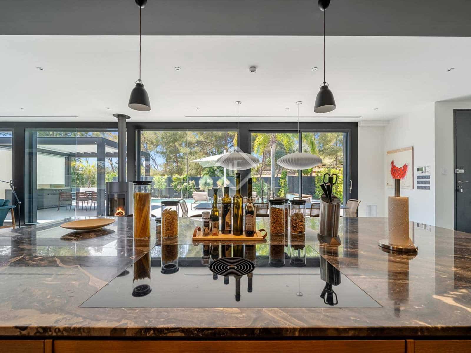 4 slaapkamer Villa te koop in Tarragona stad met zwembad garage - € 1.285.000 (Ref: 8396889)